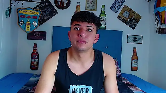 Вебкам-шоу camilosmithh