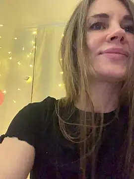 XXX chat uživo modela LucieMack