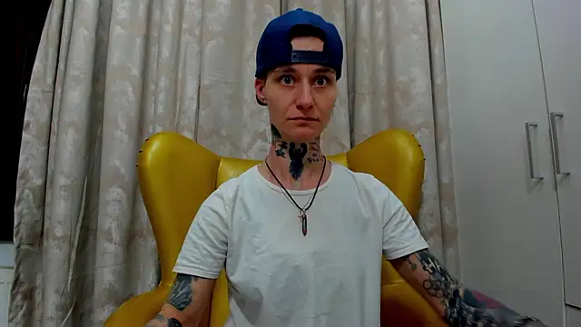 KennyXSX: онлай н-секс-чат