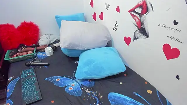 charlotte-11 即時 XXX 聊天