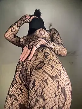 arabayla élő XXX-chatje