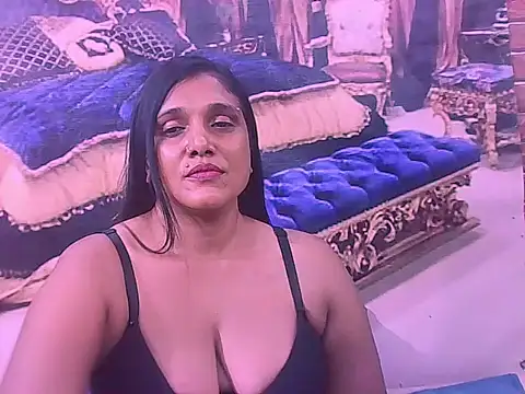 IndianSexyLady20: онлайн-секс-чат