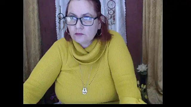 PlayfullMature Chat XXX live