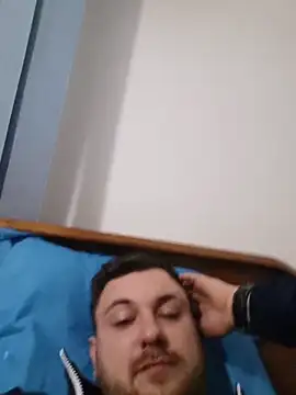 hugedickedd 网络视讯表演