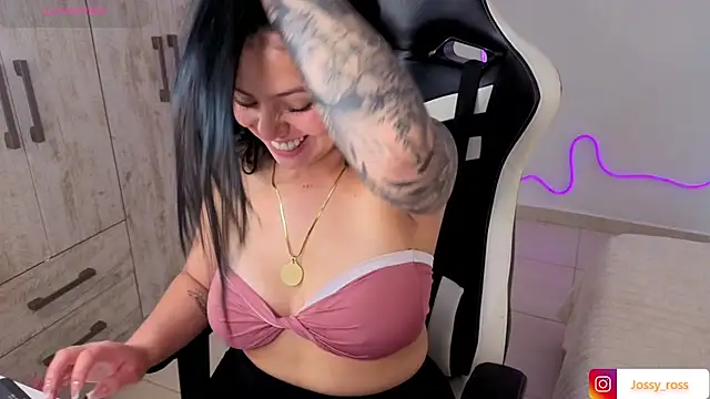 XXX chat uživo modela Victoryyy_