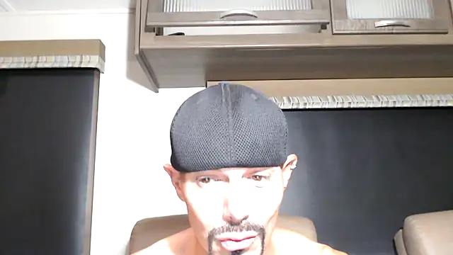 Pertunjukan Kamera Web ThickD2C