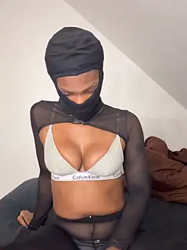 KiaraAmara's Webcam Show