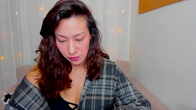 แชท XXX สดของ FieryHeart