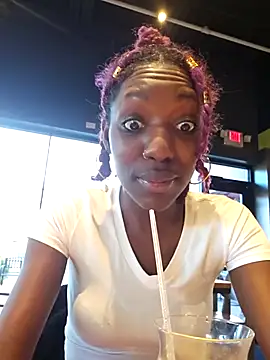 oliviaprettypussy Chat XXX in diretta