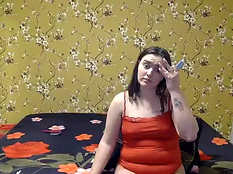 Karlabby Adlı Modelin Canlı XXX Sohbeti