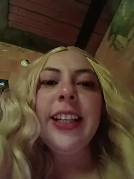 Chat XXX en directo de madelaine-