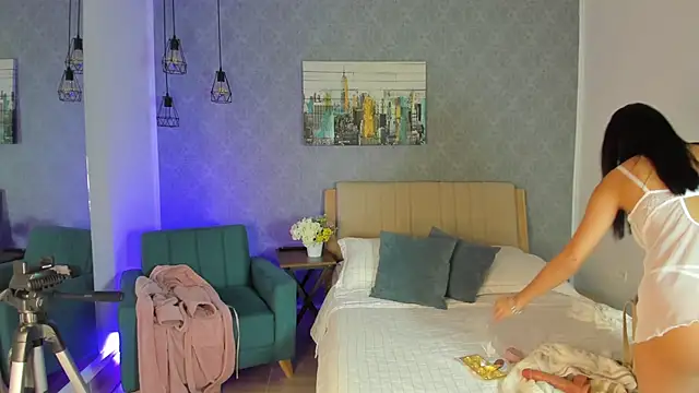 Lucia_Brown_ Adlı Modelin Canlı XXX Sohbeti