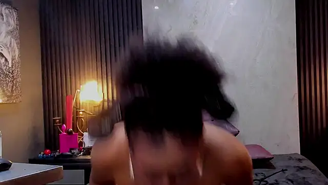 AlliceJelany Adlı Modelin Canlı XXX Sohbeti