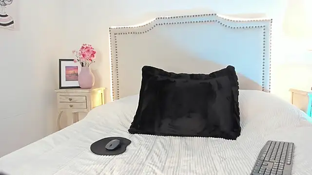 Charlote_Harper Webcam show