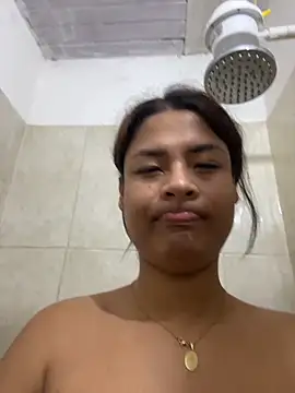 Romie_rous' Live XXX Chat