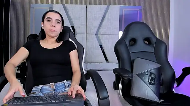 lorraineHunter – webcam-show