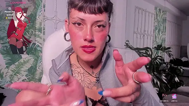 _sharlotte777 Chat XXX in diretta