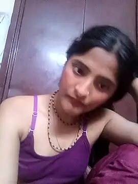 XXX chat uživo modela KittyBby14