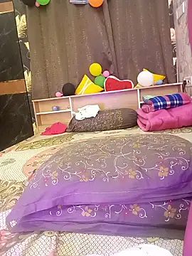 Bold_QuinnのライブXXXチャット