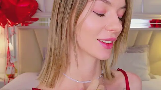 MeganMour: απευθείας συνομιλία ΧΧΧ