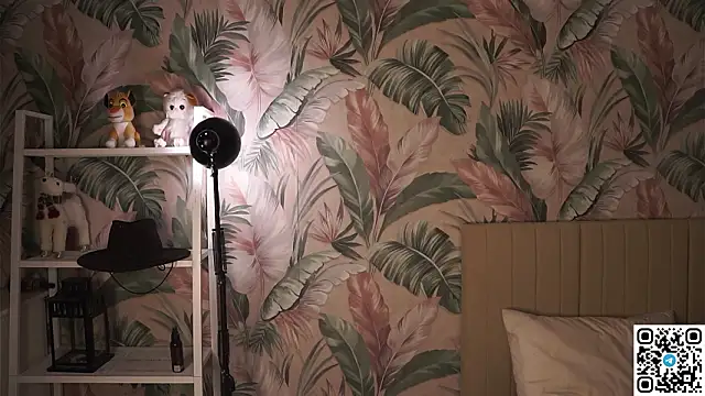 MarlinVarian's Live XXX Chat