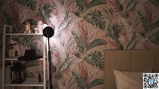 MarlinVarian's Live XXX Chat