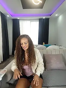 evasweett__ Adlı Modelin Canlı XXX Sohbeti