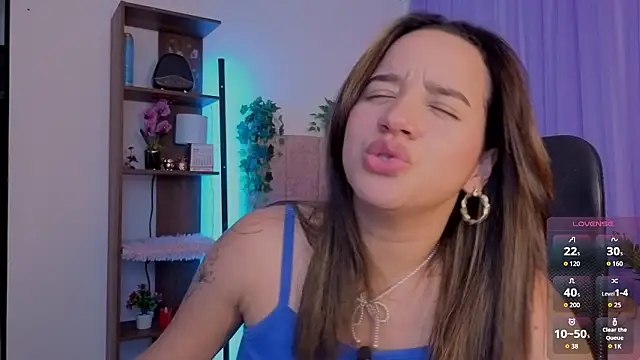 แชท XXX สดของ emilyrouxe