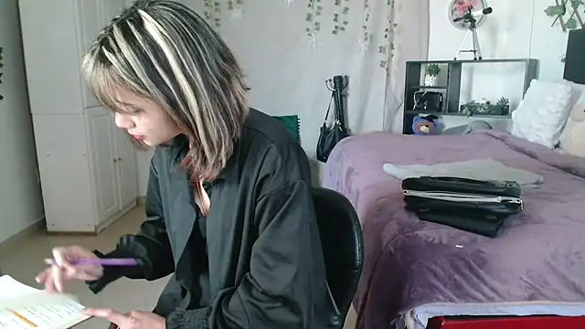 Dama_Scarlata18 Obrolan Langsung XXX