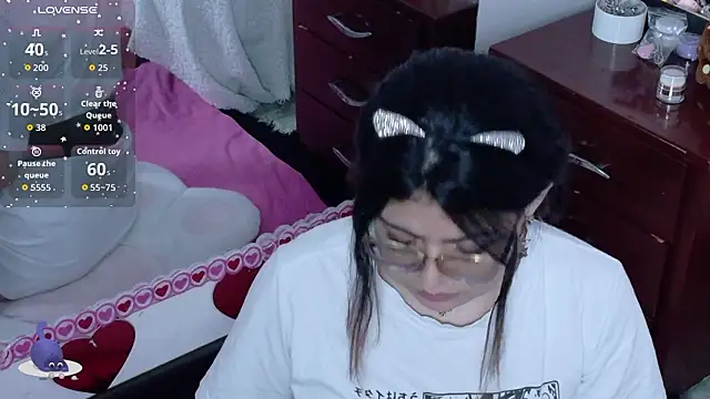 Catwhite_'s Webcam Show