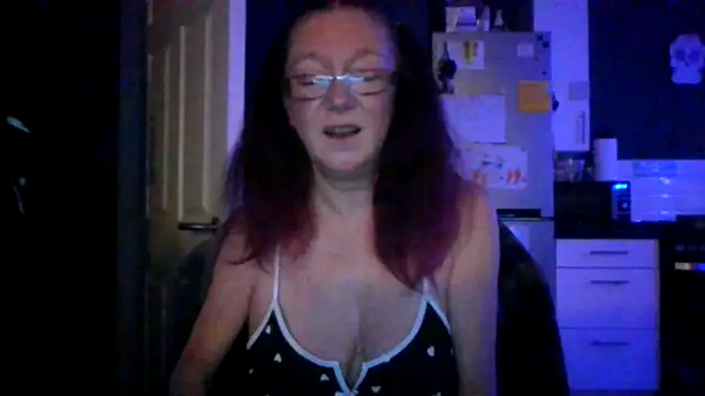 دردشة Jessica-Boobles الجنسية المباشرة