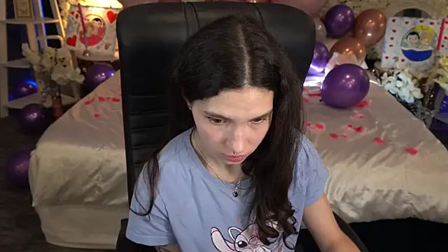 BabyFlowerr's Live XXX Chat