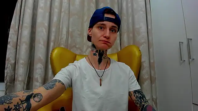 Chatroom XXX en direct de KennyXSX