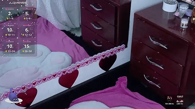 Catwhite_ লাইভ XXX চ্যাট