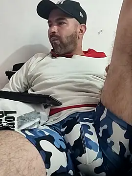 hairyandbigmann élő XXX-chatje