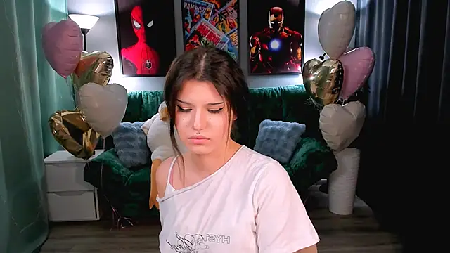 AnoraDark Adlı Modelin Canlı XXX Sohbeti