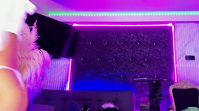 Show de webcam de Queens_Wonders_Blonders