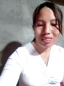 Gummiesu webcam show