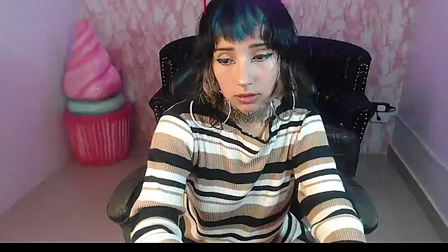 XXX chat uživo modela stefnixxx_s
