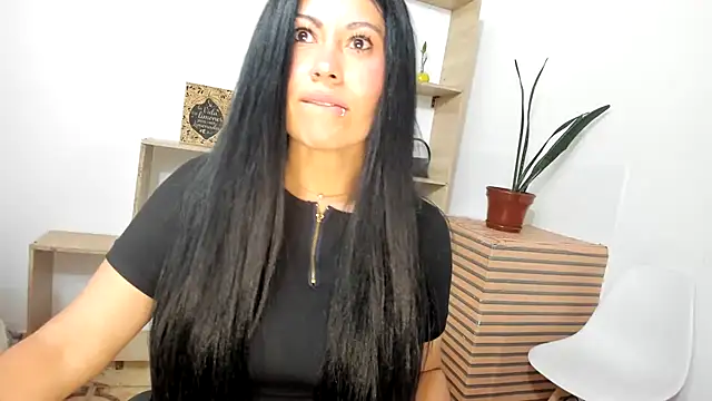 دردشة Tania_mature الجنسية المباشرة