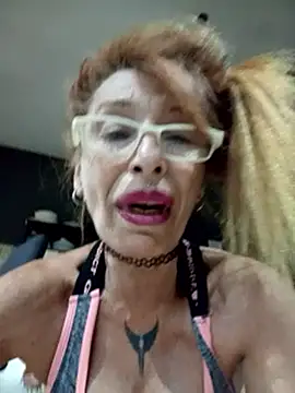 Вебкам-шоу FrozenWaffle