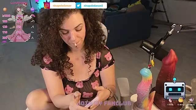 ninapoledanceのライブXXXチャット