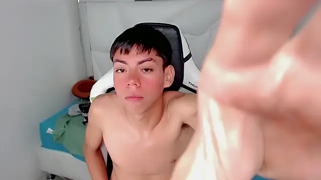 Liarr_: онлайн-секс-чат