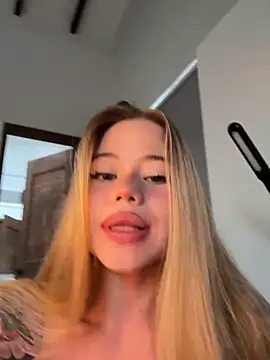 curchez_ Adlı Modelin Canlı XXX Sohbeti