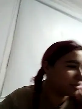 EmaGw: онлайн-секс-чат