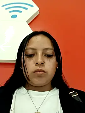 XXX chat uživo modela LunaHot_777