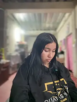 Vickybon 现场XXX聊天