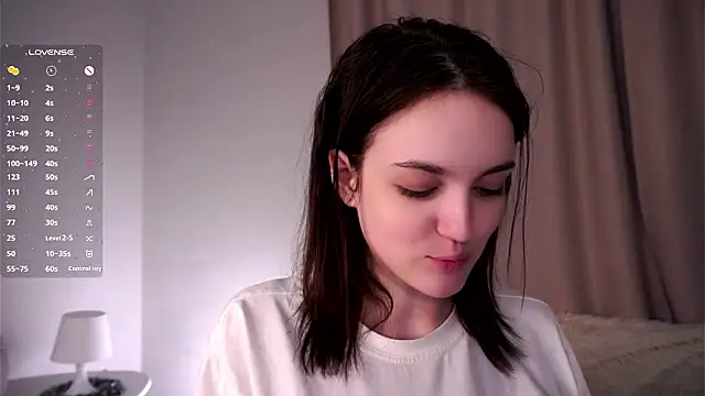 XXX chat uživo modela EffieHenri