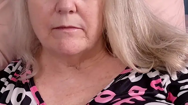 دردشة Kaitlyn_Winters الجنسية المباشرة