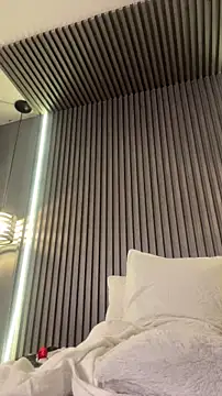 MiaPetit_ élő XXX-chatje